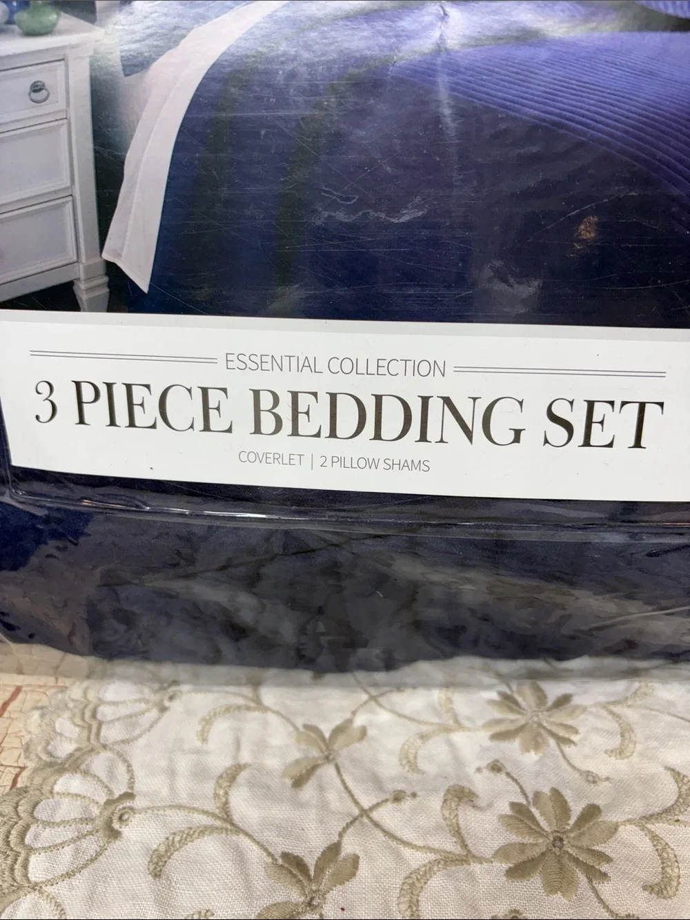 Queen coverlet set